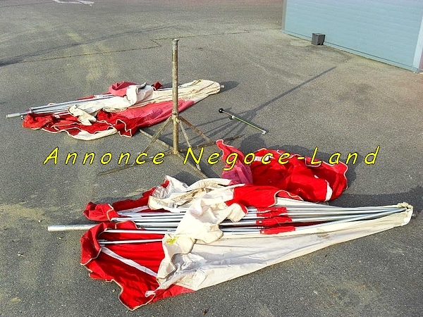 2 Parasols/Parapluies forain ambulant [Petites annonces Negoce-Land.com]