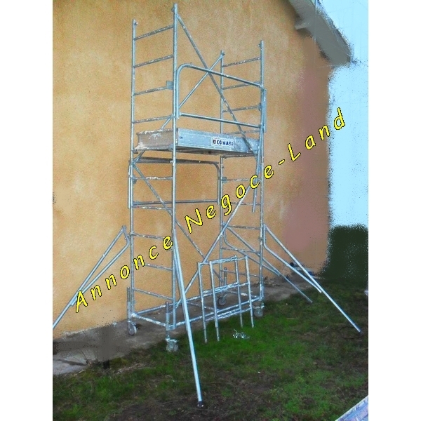 Echafaudage de peintre comabi R200 [Petites annonces outils outillage occasion Toulouse]